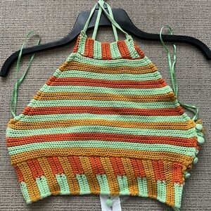 BNWT Urban Outfitters woven cropped halter top. Size M.